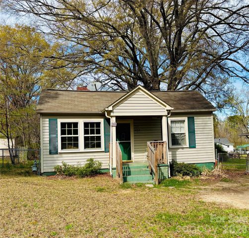 214 W Maine Avenue, Bessemer City, NC 28016