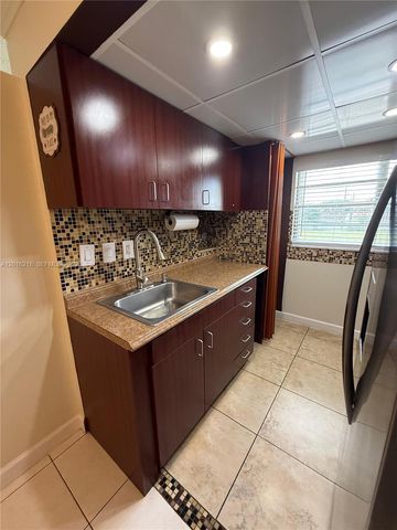 9321 SW 4th St 230C, Miami, FL 33174