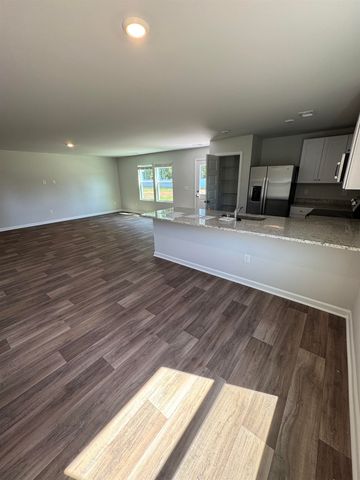 125 Birchwood Dr., Longs, SC 29568