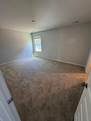 125 Birchwood Dr., Longs, SC 29568