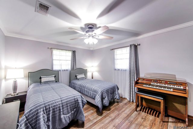 214 Raywood Dr, Houma, LA 70360