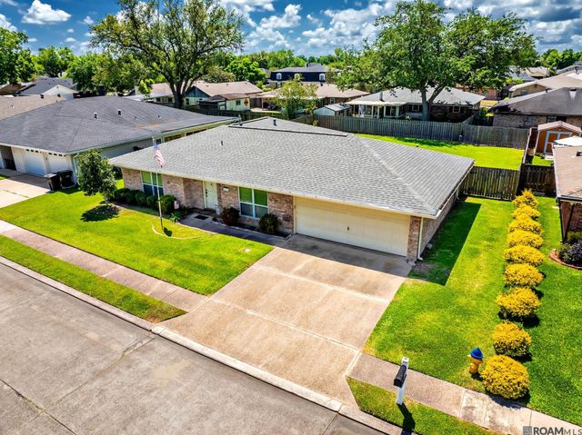 214 Raywood Dr, Houma, LA 70360
