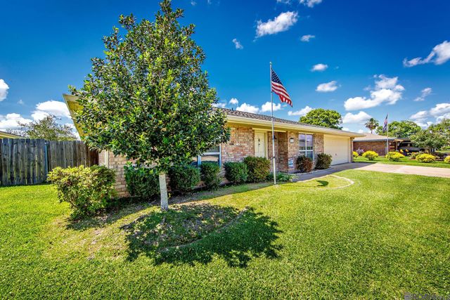 214 Raywood Dr, Houma, LA 70360