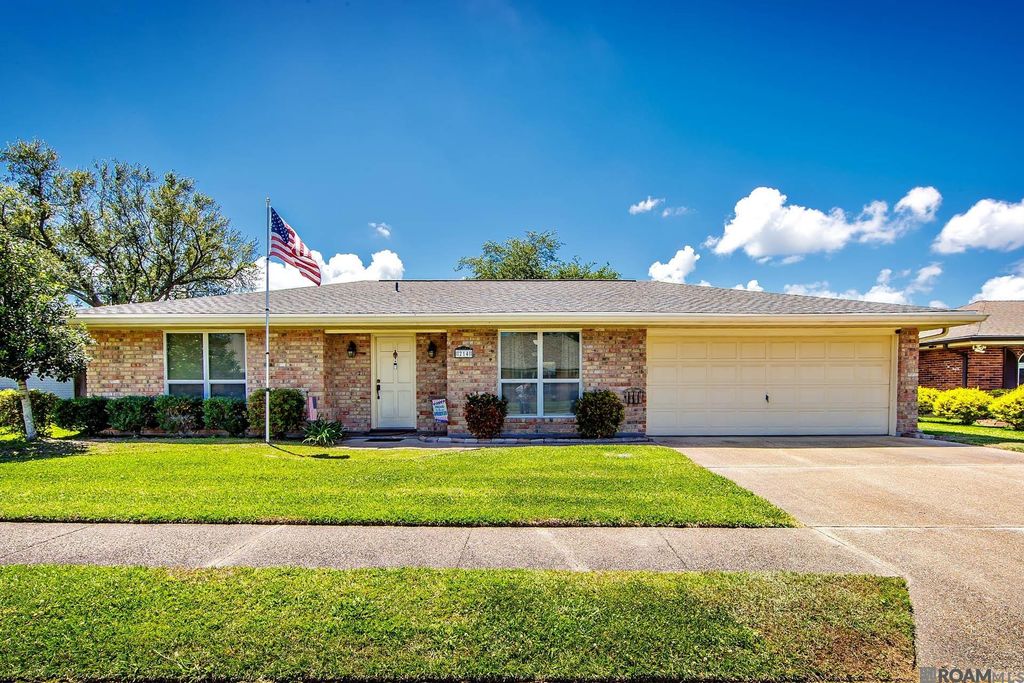 214 Raywood Dr, Houma, LA 70360