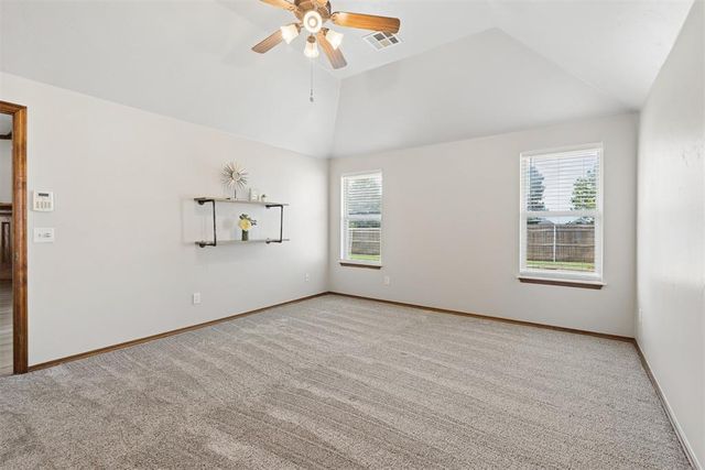 2216 SW 33rd Street, Moore, OK 73170