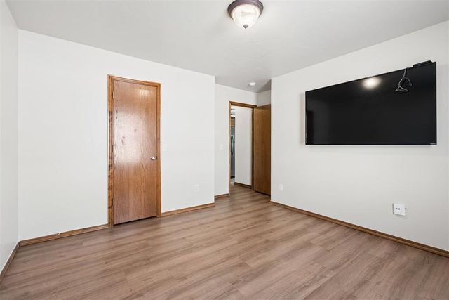 2216 SW 33rd Street, Moore, OK 73170