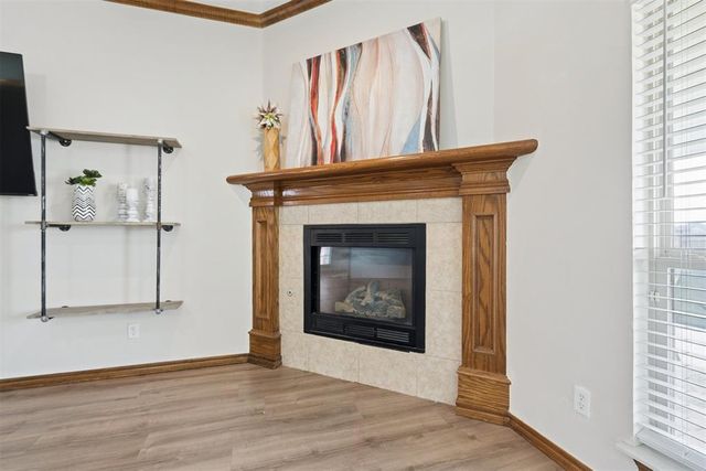 2216 SW 33rd Street, Moore, OK 73170
