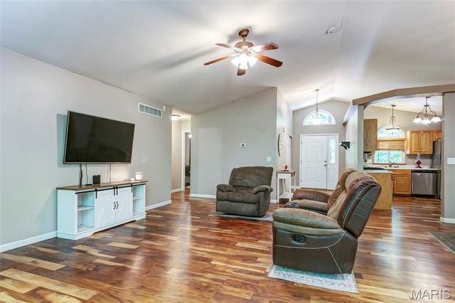 504 Greenwood Lane, Marthasville, MO 63357