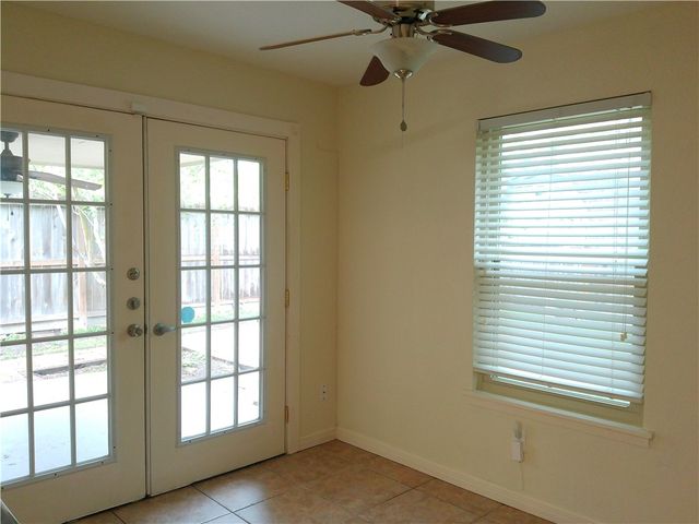 6306 Kristin Dr, Corpus Christi, TX 78414