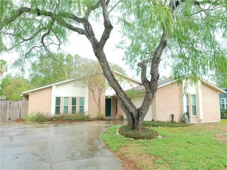 6306 Kristin Dr, Corpus Christi, TX 78414