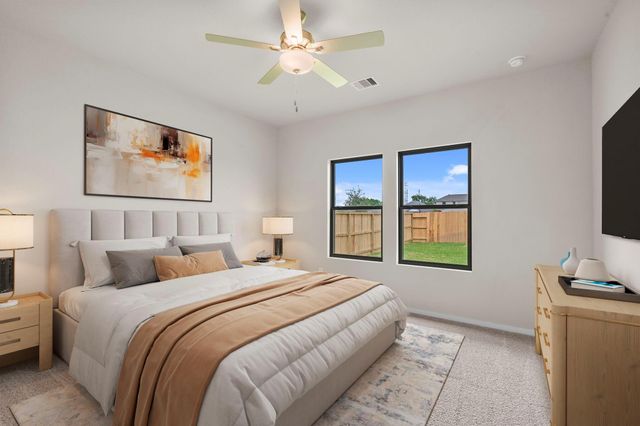 3542 Cardinal Pointe Drive, Angleton, TX 77515