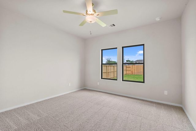 3542 Cardinal Pointe Drive, Angleton, TX 77515
