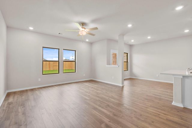 3542 Cardinal Pointe Drive, Angleton, TX 77515