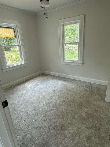 6825 S Benton Avenue, Kansas City, MO 64132