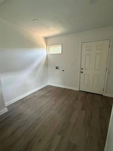 6825 S Benton Avenue, Kansas City, MO 64132