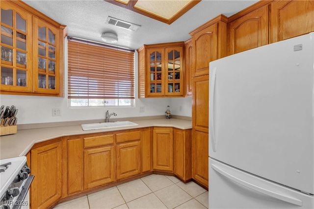 825 West Ryan Avenue, Overton, NV 89040