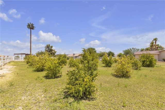 825 West Ryan Avenue, Overton, NV 89040