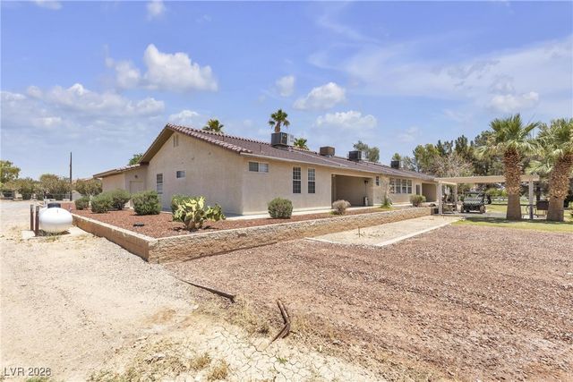 825 West Ryan Avenue, Overton, NV 89040