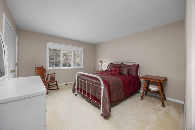 34052 N Fischer Drive, Ingleside, IL 60041