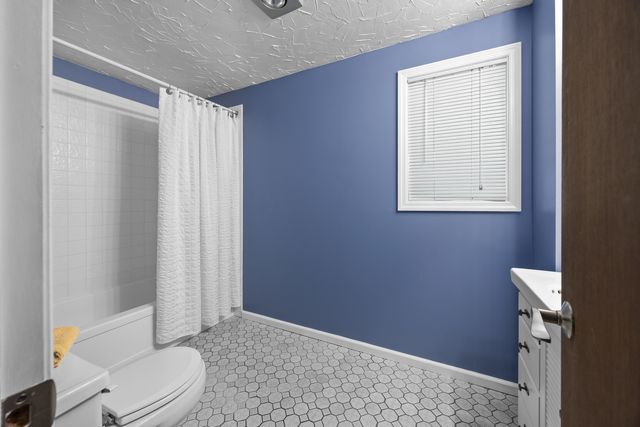 34052 N Fischer Drive, Ingleside, IL 60041
