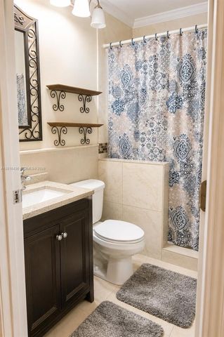 3471 NW 207th St, Miami Gardens, FL 33056