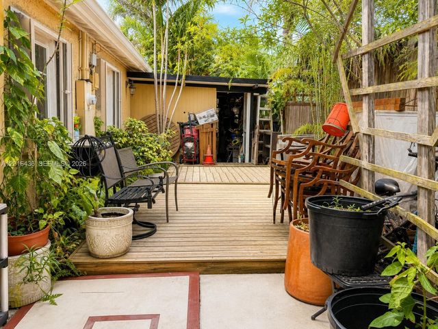 3471 NW 207th St, Miami Gardens, FL 33056