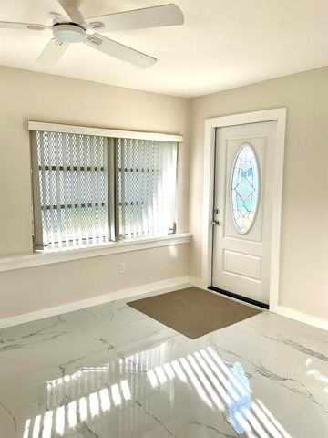 116 Leisureville Boulevard, Boynton Beach, FL 33426