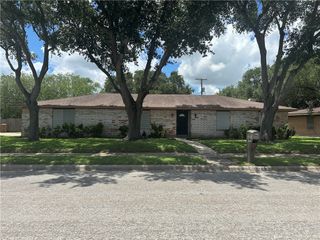 10533 Heizer Dr, Corpus Christi, TX 78410
