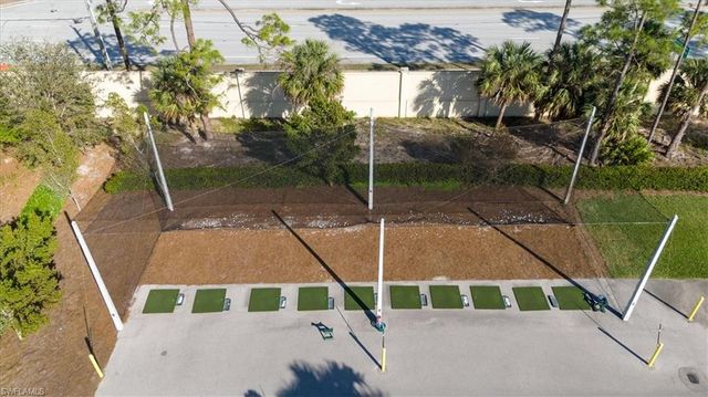 5886 Westbourgh CT, Naples, FL 34112