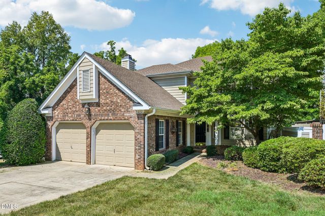 204 Walter Hagen Drive, Mebane, NC 27302