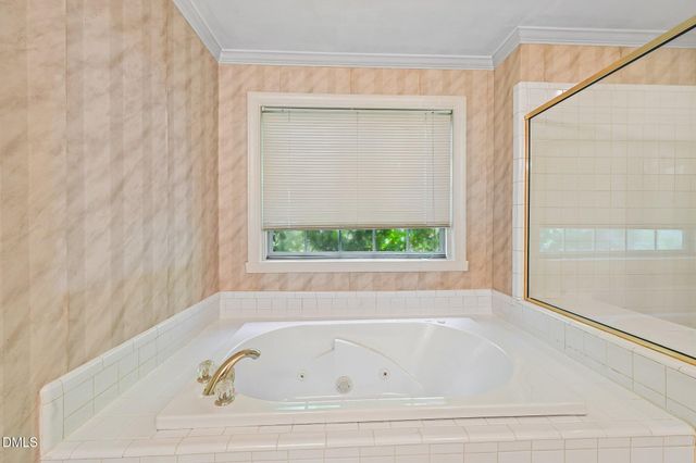 204 Walter Hagen Drive, Mebane, NC 27302