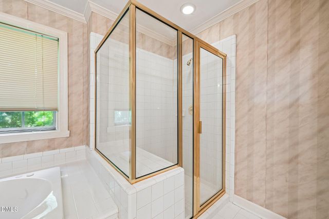 204 Walter Hagen Drive, Mebane, NC 27302