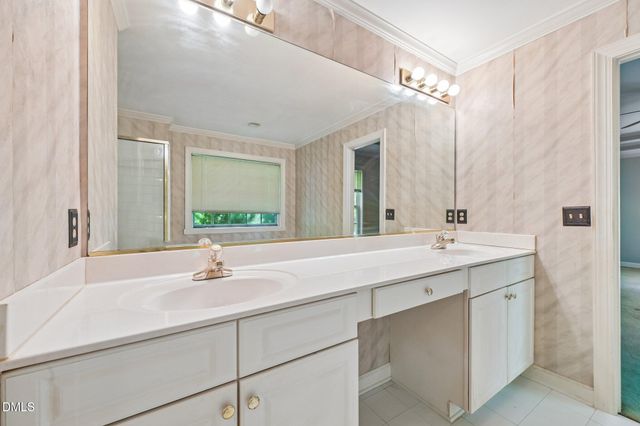 204 Walter Hagen Drive, Mebane, NC 27302