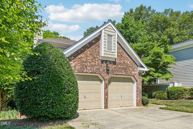 204 Walter Hagen Drive, Mebane, NC 27302
