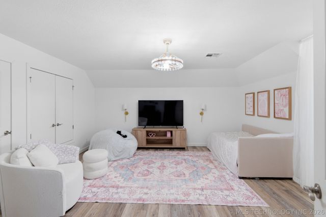 810 W 150th Street, Glenpool, OK 74033