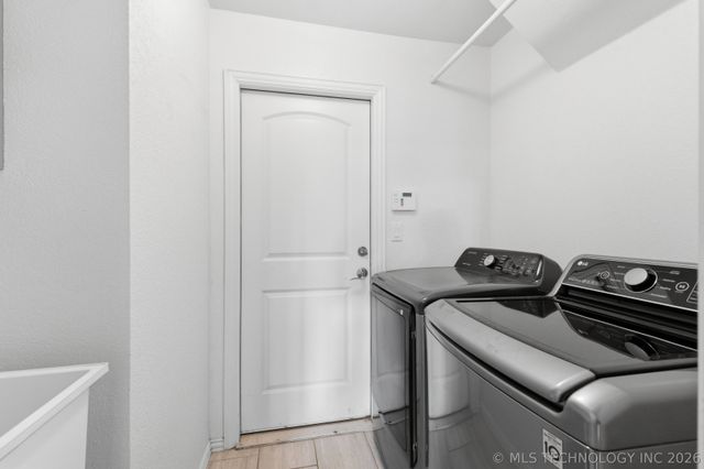 810 W 150th Street, Glenpool, OK 74033