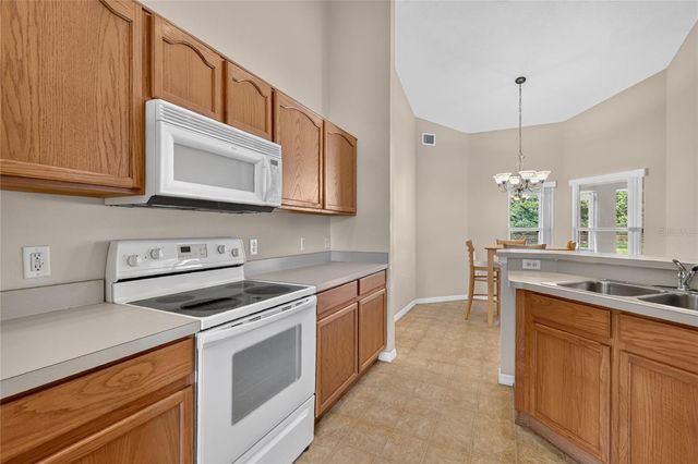 36731 TROPICAL WIND LANE, Grand Island, FL 32735