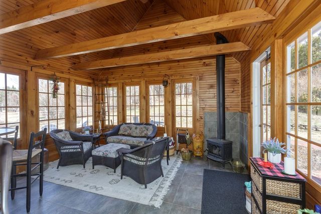 21 Gould Hill Road, Hopkinton, NH 03229