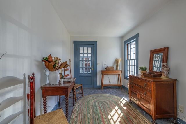 21 Gould Hill Road, Hopkinton, NH 03229