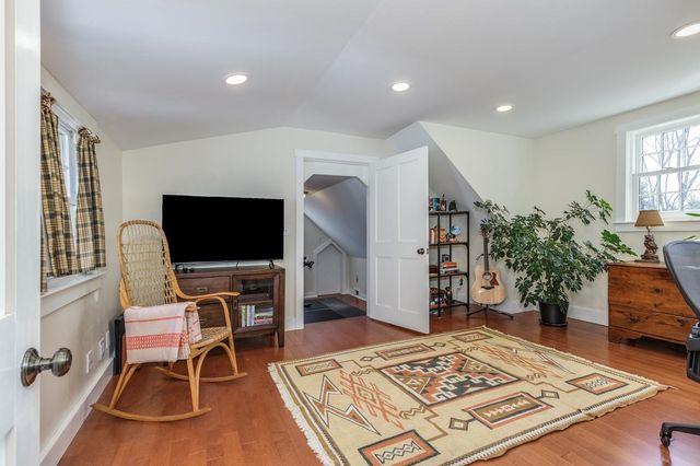 21 Gould Hill Road, Hopkinton, NH 03229