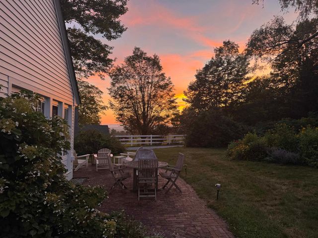 21 Gould Hill Road, Hopkinton, NH 03229