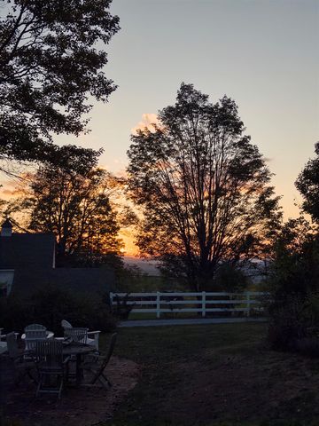 21 Gould Hill Road, Hopkinton, NH 03229