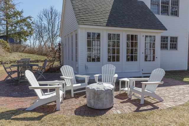 21 Gould Hill Road, Hopkinton, NH 03229