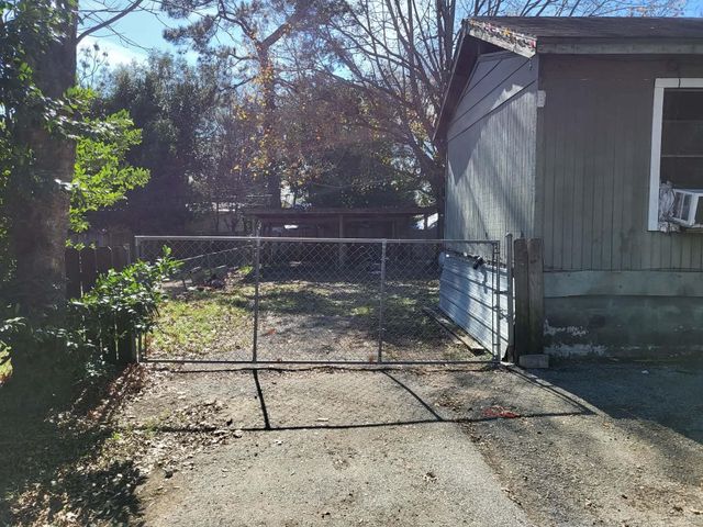 28222 Summer Lane, Pinehurst, TX 77362