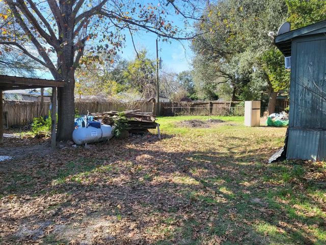 28222 Summer Lane, Pinehurst, TX 77362