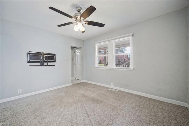 112 Nicholson ST, Portsmouth, VA 23702
