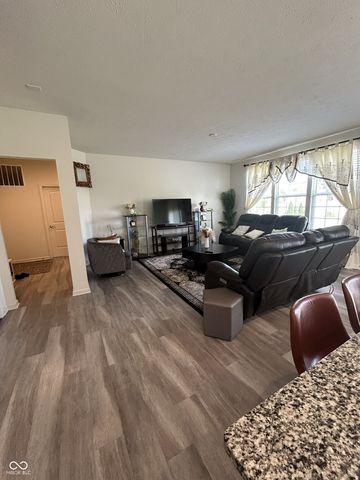 4557 Timberline Trail, Whitestown, IN 46075