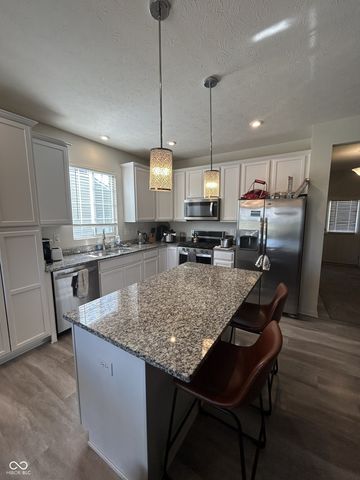 4557 Timberline Trail, Whitestown, IN 46075