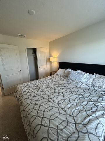 4557 Timberline Trail, Whitestown, IN 46075