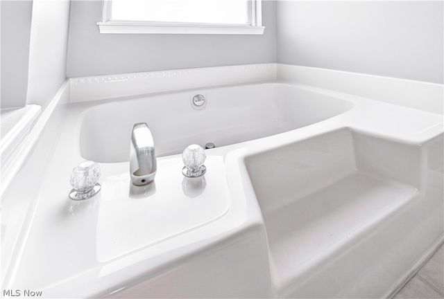 632 Sovereign Lane, Medina, OH 44256